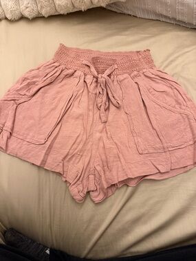 Ciso Dusty Pink High-Waist Smocked Shorts